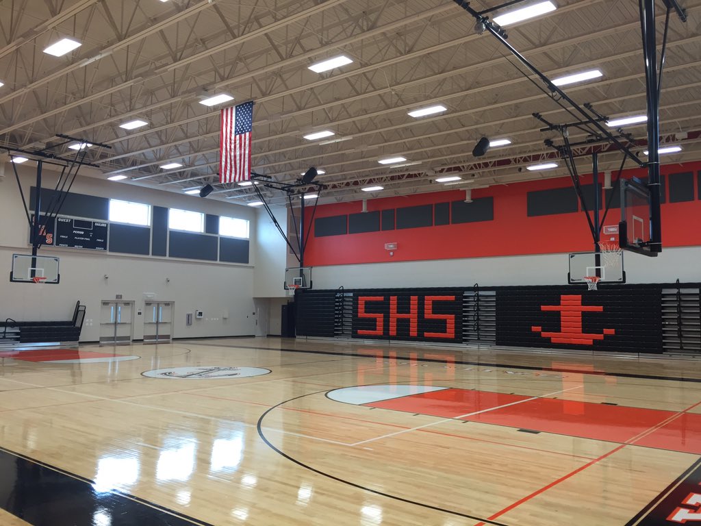 SHSsailorsbball's tweet photo. Tonight we get to to play in this beautiful new gym for the first time! Come support. 8 pm. #SailorDawgs #WeOverI https://t.co/DYez2MxYje