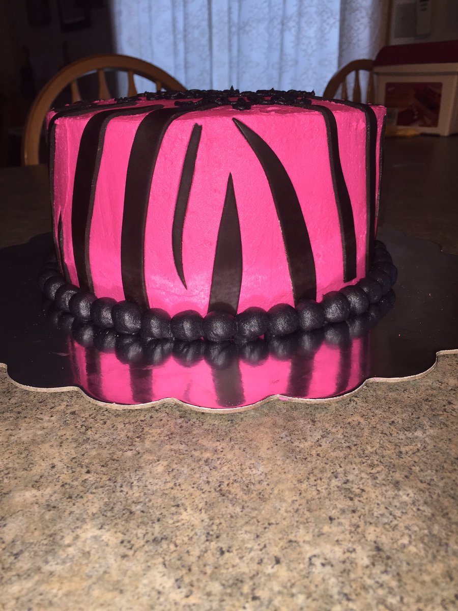 ArielsCakes's tweet image. #zebracake