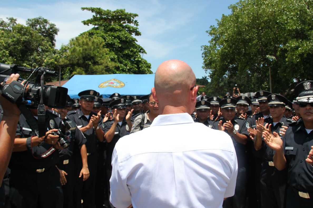 A GPérez le han quitado su libertad, lo han perseguido y torturado, pero nunca podrán quitarle que honro Proteger y Servir a Panamá.