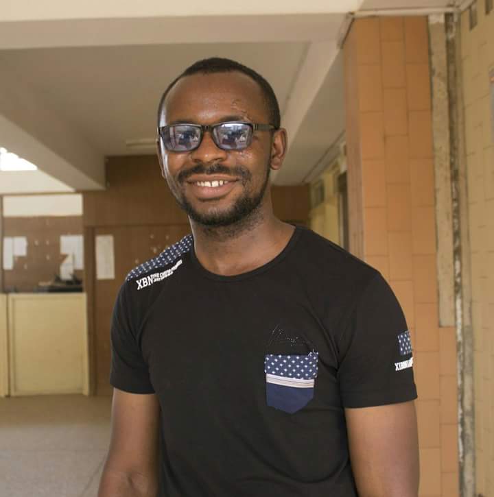 BarcampSunyani's tweet photo. #bcsyi mentor: Felix Siaw-Yeboah @jon_java won the Best Innovators award at the 2014/2015 CUCG SRC academic awards. https://t.co/oiC0yu10x7 https://t.co/zybUHSo2Ak