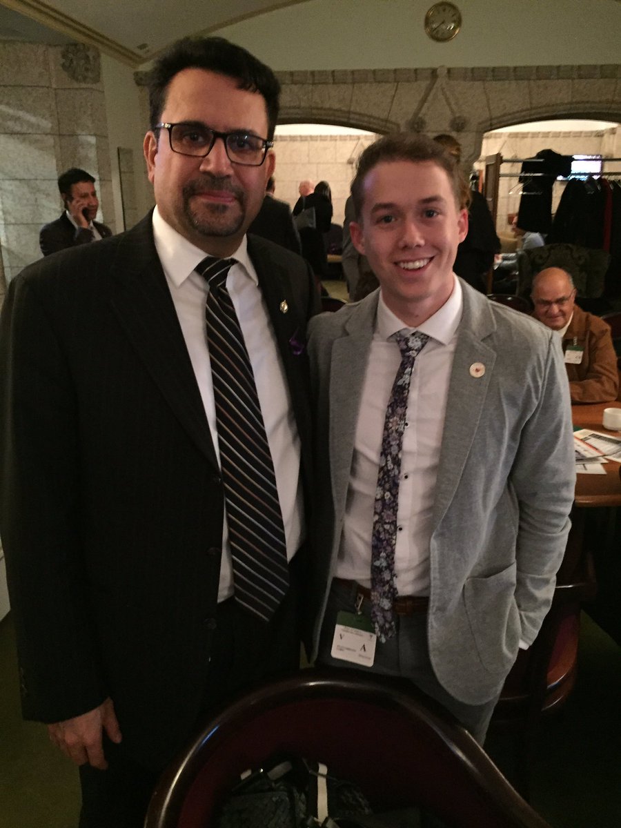 masupresident's tweet photo. Thank you @MajidJowhari for taking time last Tuesday to talk about student issues #advoweek https://t.co/7ZFytO297B