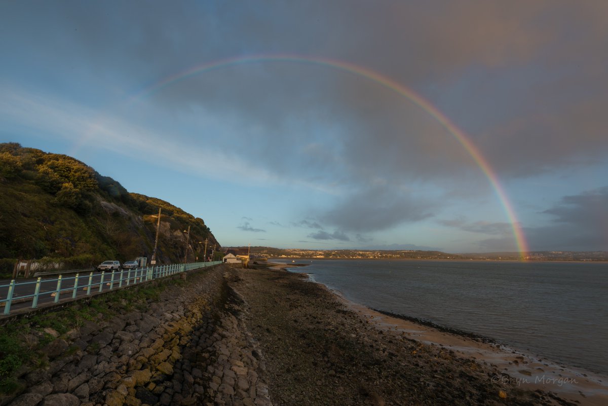 brynmorgan12's tweet photo. @ruthwignall Rainbow at Mumbles. https://t.co/6NaJdvDoEq