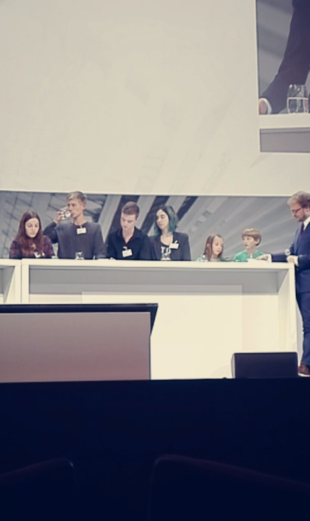 hailsxxEST's tweet image. Die #webdays beim Jugendforum, einer Podiumsdiskussion auf dem #itg16 
@WebDaysBerlin