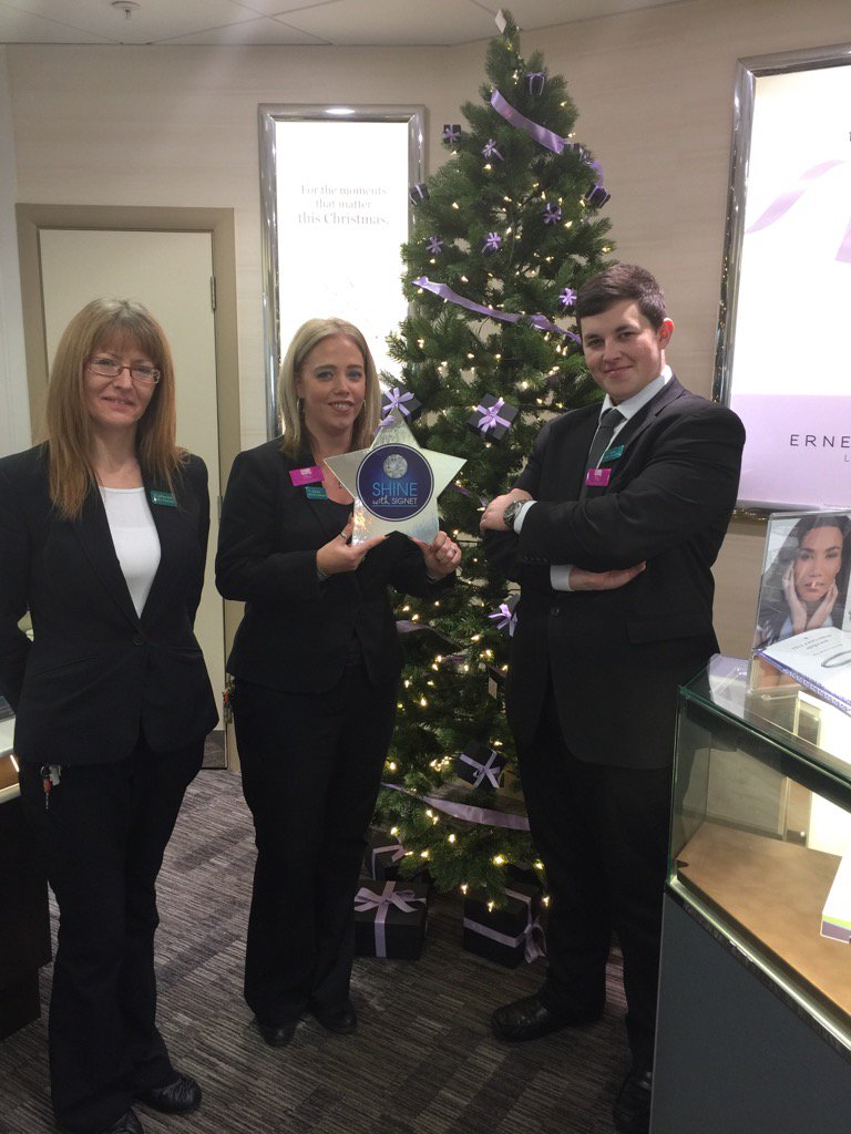 sam_risby's tweet photo. EJ Wigan ready to smash Q4 they say the competition are not going to dull our sparkle!! https://t.co/KBTSj0HjUt