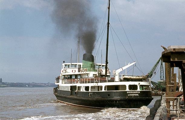 Ferry_Trust's tweet photo. Image of Overchurch pulling away from the Pier Head in her PTE colours. 1970s #MFPT https://t.co/rBdBerVVLi