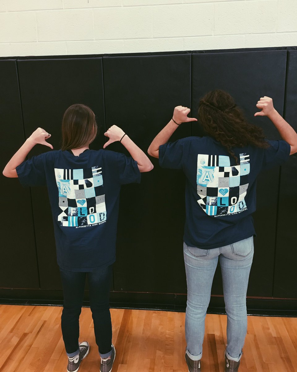 FloodAHS's tweet photo. thank you to everyone who came out this morning! tell your friends about our fundraisers, buy some tee shirts, and keep serving!#floodrises https://t.co/iw71xwMpII