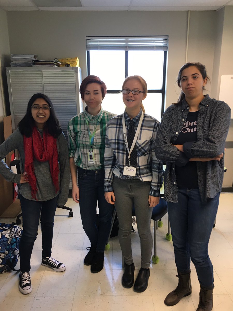 jactimple's tweet photo. When the students and teachers dress like eachother for one day... #rolereversal #twinning https://t.co/vO3AZNl9YG