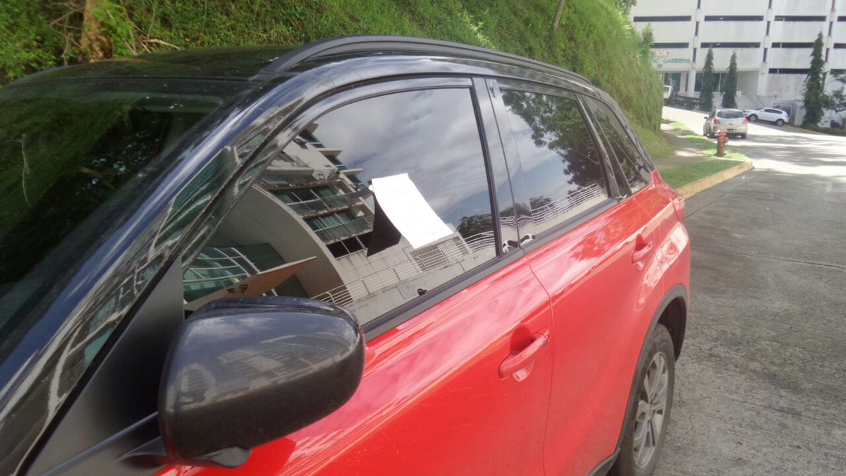 estebanivs's tweet photo. @ATTTPanama 10 años de vivir en Edison Park y JAMÁS habían puesto boleta en zona RESIDENCIAL y d bajo tráfico.  @JCTapiaLMB @criticaenlinea https://t.co/3QZ2Ecq3A3