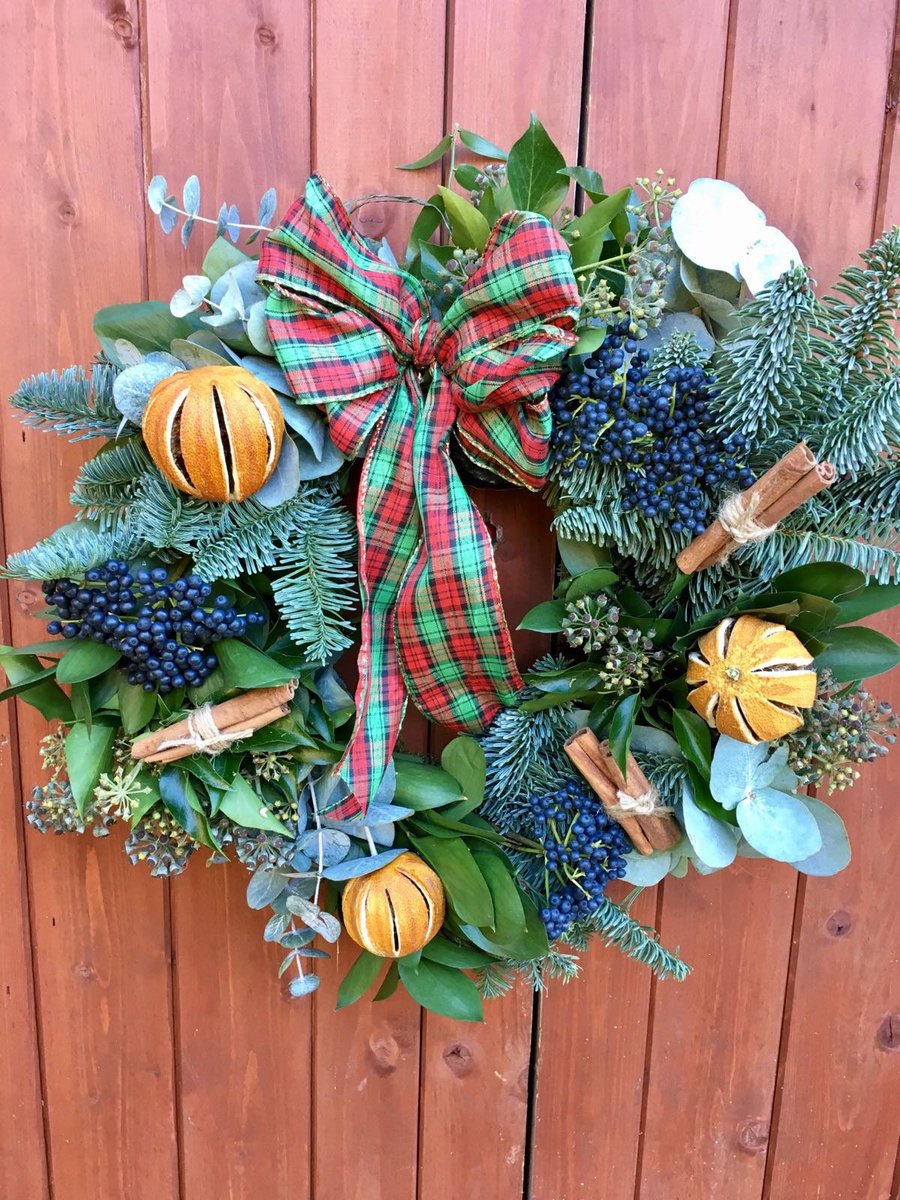 Kingjohninn's tweet photo. Feel like getting crafty for #Christmas? Come along to our Christmas wreath making workshop on Friday 9th Dec - https://t.co/7H58UuI3qb https://t.co/JVaiQ0cluW
