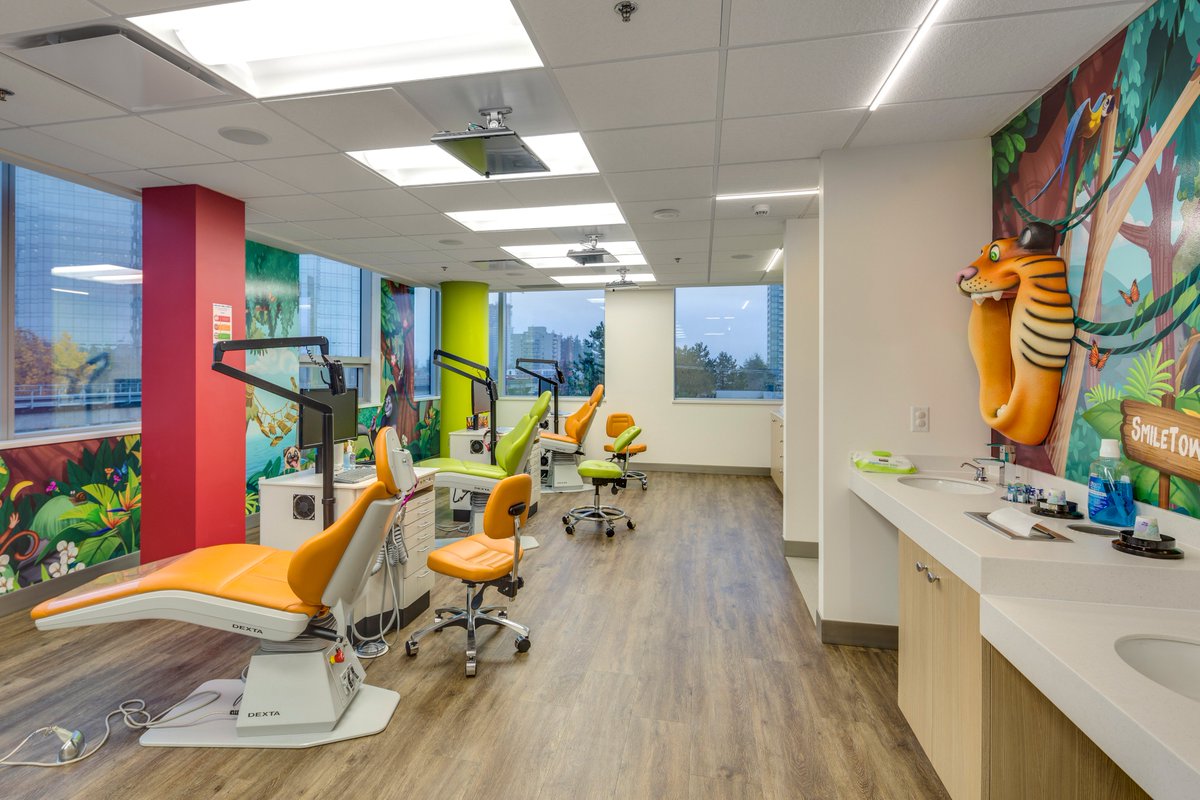 Imagination Design Studios On Twitter A Beach Themed Office Is Sure To Put A Smile On The Faces Of Your Patients Dentist Pediatric Theming Interiordesign Kids Decor Beach Https T Co Ekcywbcxex