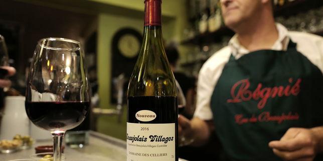 decodeurs's tweet photo. #beaujolais nouveau : pourquoi le vin compte autant pour la France, en sept graphiques https://t.co/Ky84Y7HnAT https://t.co/tMd0iwadjv