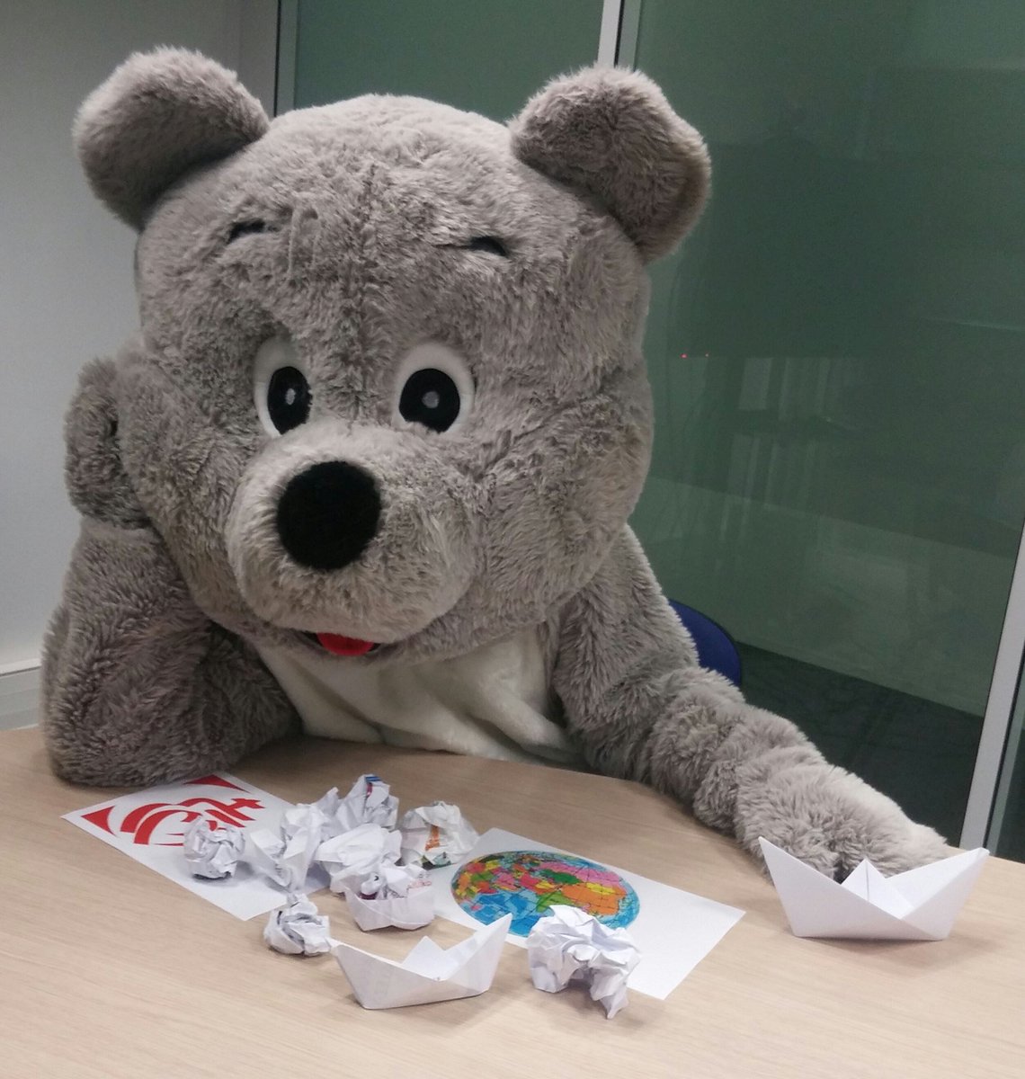 #OùseTERBobby Ti rappel de l'indice pour vs aider à jouer. L'IPAD est encore à gagner, Suivez-nous, tirage le 5 dec 👉tinyurl.com/j5tfhqc