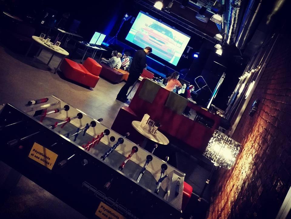 miialyyra's tweet photo. Tältä näytti Jyväskylän Veturitallien pelipäivä. #peliviikko #gameonjkl #jyväskylä https://t.co/v3mRdisLlP