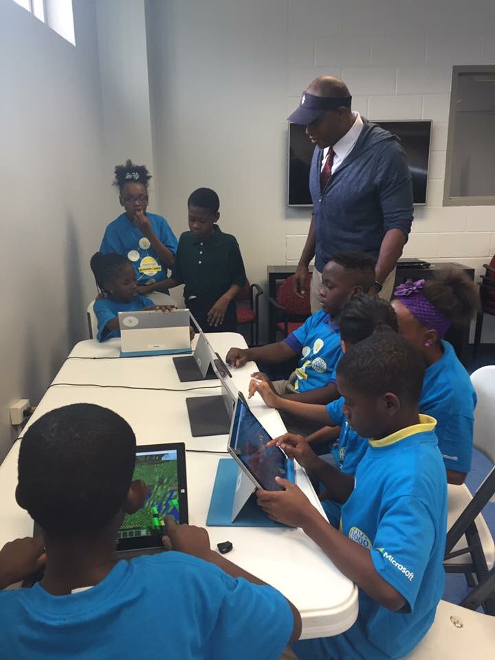 elliswyms's tweet image. It is a must we give our youth the tools the need to win in this new, advanced economy.  #teachthemhowtofish