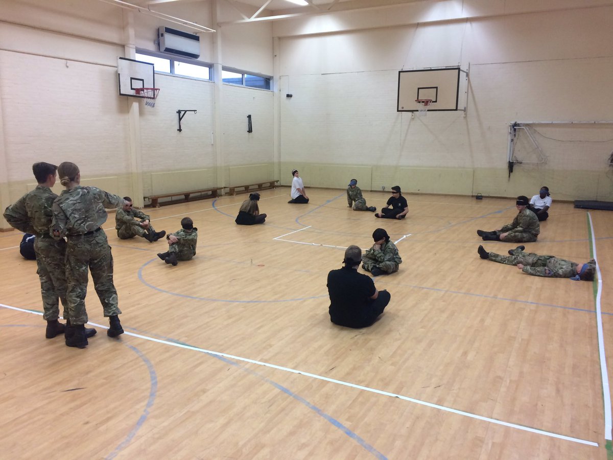 longhill_ccf's tweet image. Command Tasks during today's parade night. Well done for organising LCpl Tiley! #commandtasks #nospeaking @CCFcadets #TrySomethingNew #2016