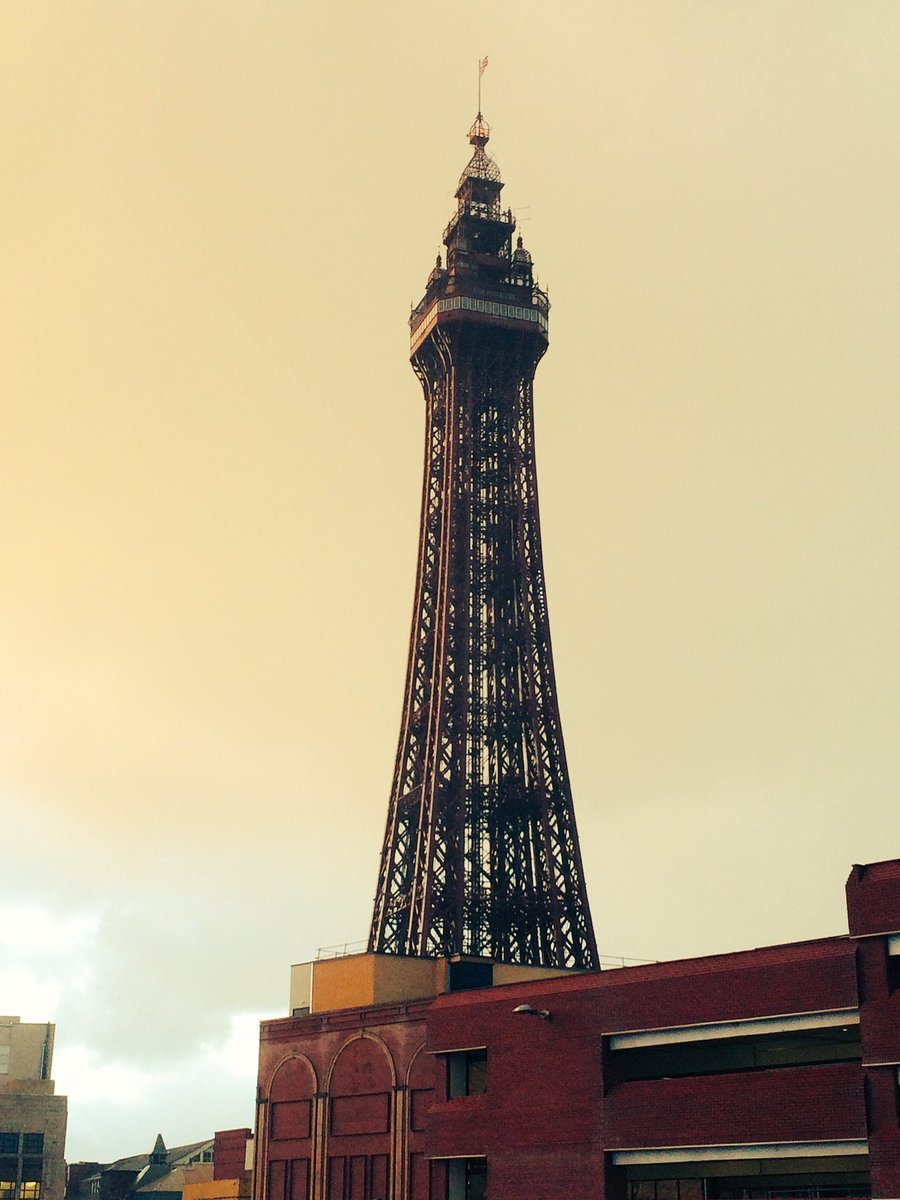 IHeartBlackpool's tweet photo. Stormy clouds above #Blackpool #Tower 17.11.16 https://t.co/AAUzKtPKmy