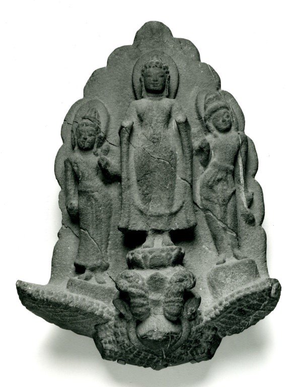 buffchloe's tweet photo. #Buddha and companions in #Dvaravati period, Thailand. #hwc111 https://t.co/n3HUL0XET2