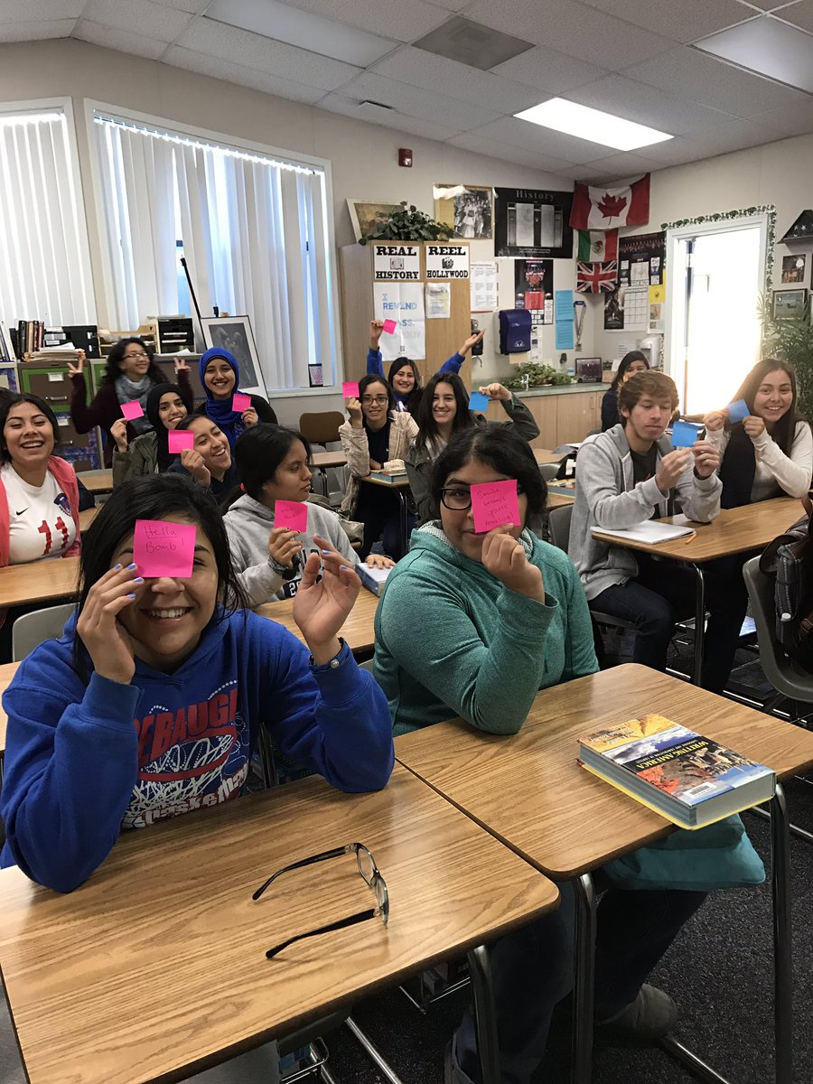 FHSAPUSHER's tweet image. Kids thank @fhsasb for their awesome #kindness messages! 💖