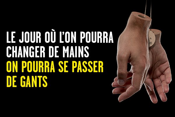 lachoseparis's tweet photo. #HotChose "Le jour où on pourra changer de mains, on pourra se passer de gants” #moto #scooter Visuel Homme / Photographe Laurent Seroussi. https://t.co/vVNOPwiHZ9