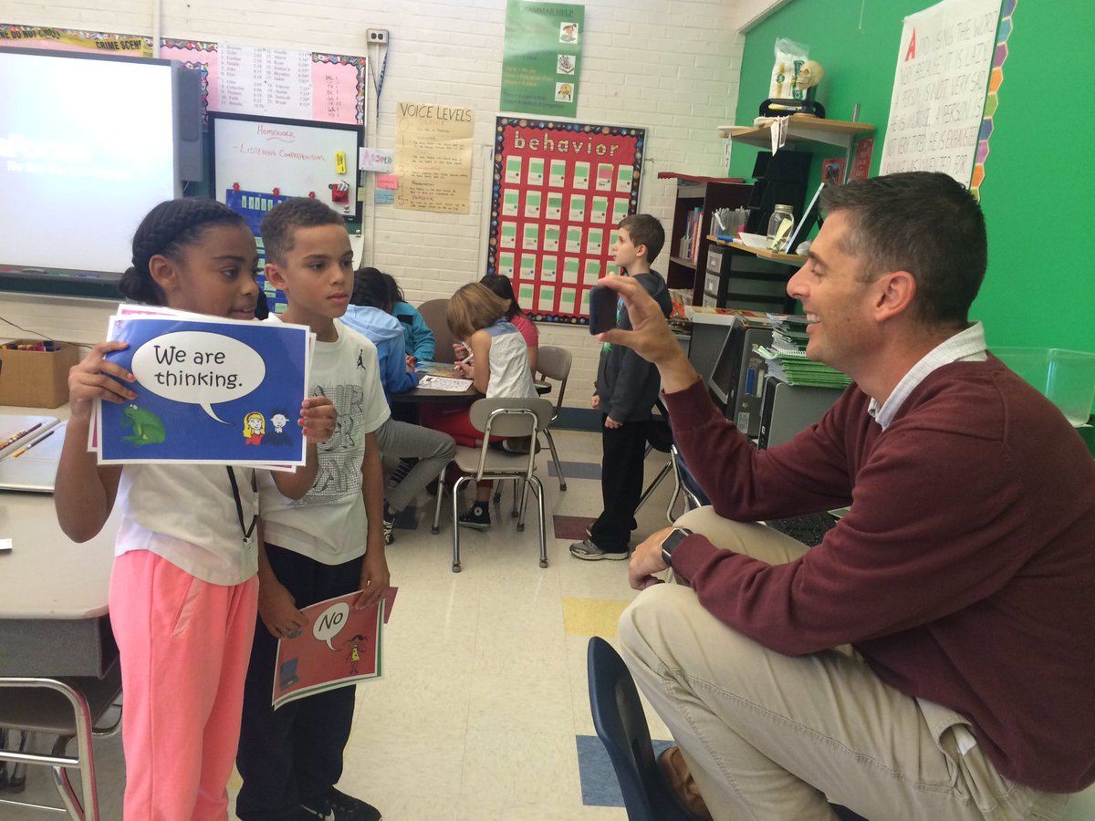 MissPaley's tweet image. Mystery skyping with @CDroom303 ! When laptops fail, find another way! So cool! #cddolphins #tech #geography