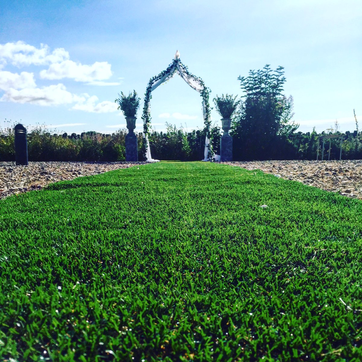 ThymeChef's tweet photo. #tbt to this beautiful day @follyfarmcentre already looking forward to what's to come! #Weddingseason2017 https://t.co/648bQpPInd