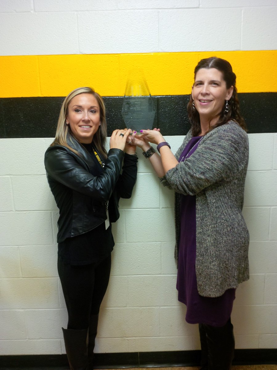 SayHiDayWR's tweet photo. Congratulations @MacGregorPS, winner of our 2016 Connected School Award!! Great to #SayHi to you this morning! https://t.co/4dTgLmUmUh