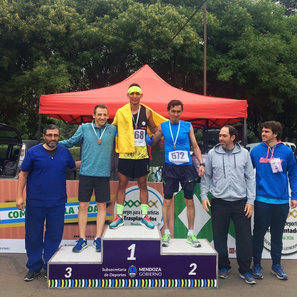 Energy_Teampro's tweet photo. Gracias a @gerepe28 él ganó oro en los juegos latinoamericanos para deportistas trasplantados en Argentina #energyrunning @adidasco https://t.co/4biBHA8aLa