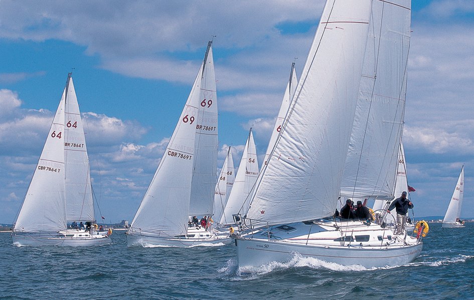 BoatingBiz's tweet image. #MarineIndustryRegatta will return in 2017 taking place on 17 May, with #Survitec Group sponsoring for the 3rd year. ow.ly/Dkbr306gVZ1