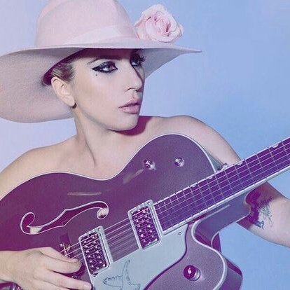 Леди гага ма ма ма. Joanne певица. Lady Gaga "Joanne". Маруф певица. Певица в шляпе.