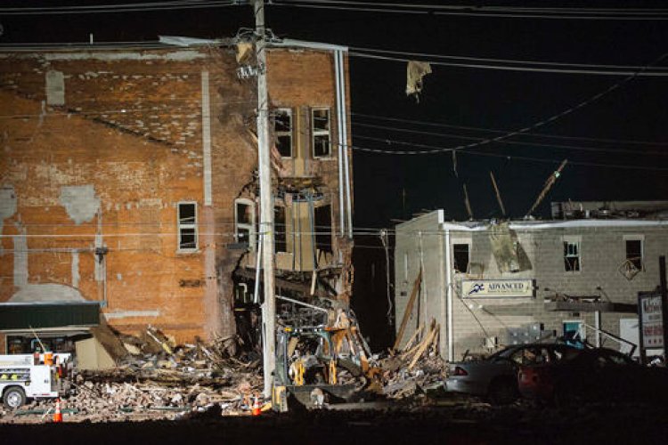 One Dead, Several Injured in Illinois Explosion buff.ly/2f8mldp