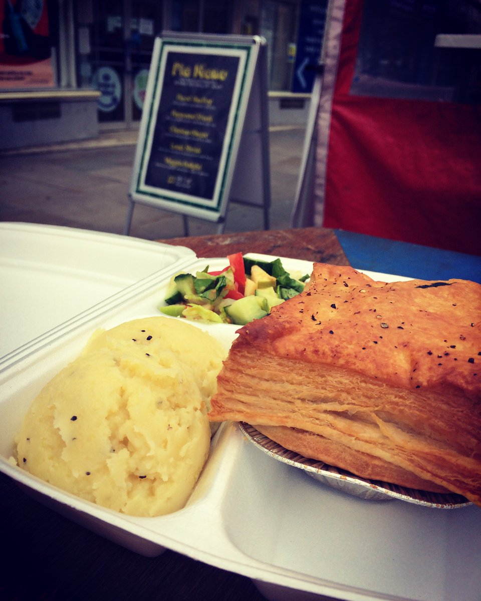cravingldn's tweet photo. #Announcing the 4th of 12 NEW #StreetfoodTraders in Feb! @EpicPiesUK will bring their #hearty #culinarygems to #TottenhamSocial 16/2/17 👏🏾 🎉 https://t.co/Kxrd6NdGsp