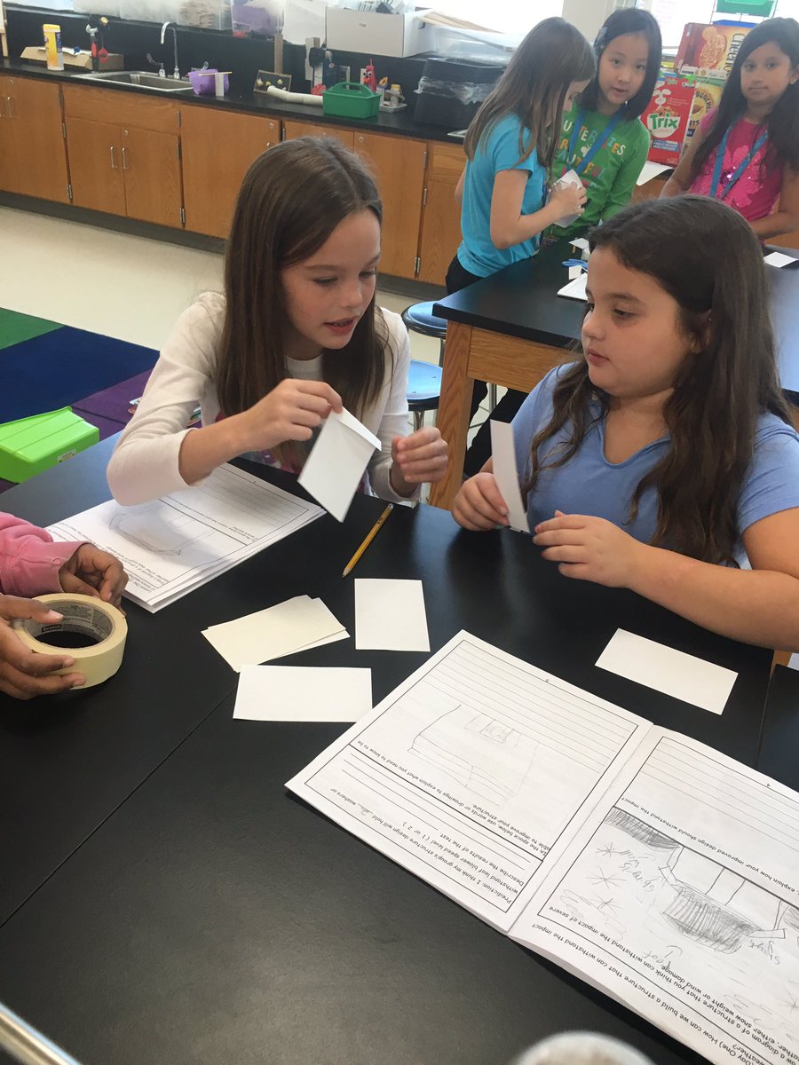 CatonsElem3rd's tweet photo. Building a weatherproof structure @amyfavinger @Lmiller2Linda @DanaleePotter @longsclass https://t.co/x7nU4DPgo6