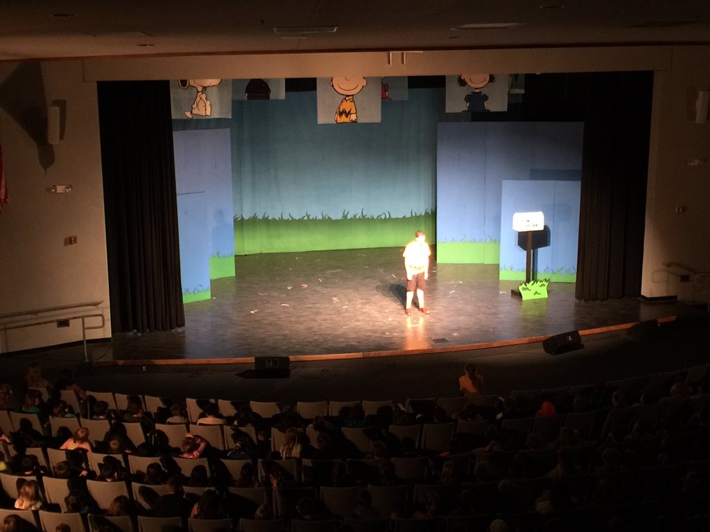 RussellSnell1's tweet photo. NHS students performing a dress rehearsal of Charlie Brown for Cedar Springs and Murphy Elementary. These kids are good. #LIONPRIDE https://t.co/cyNvTkICaf