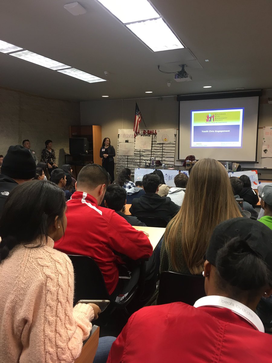 KriCedu's tweet photo. #lhspolitics guest speakers @MindySRomero and @AsmSusanEggman https://t.co/pvlF4Rs6MJ