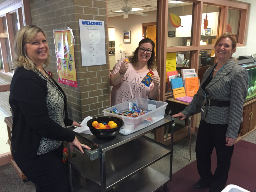 SGStingrays's tweet image. Pam and Cindy treated us to snacks for American Education Week. #raypec