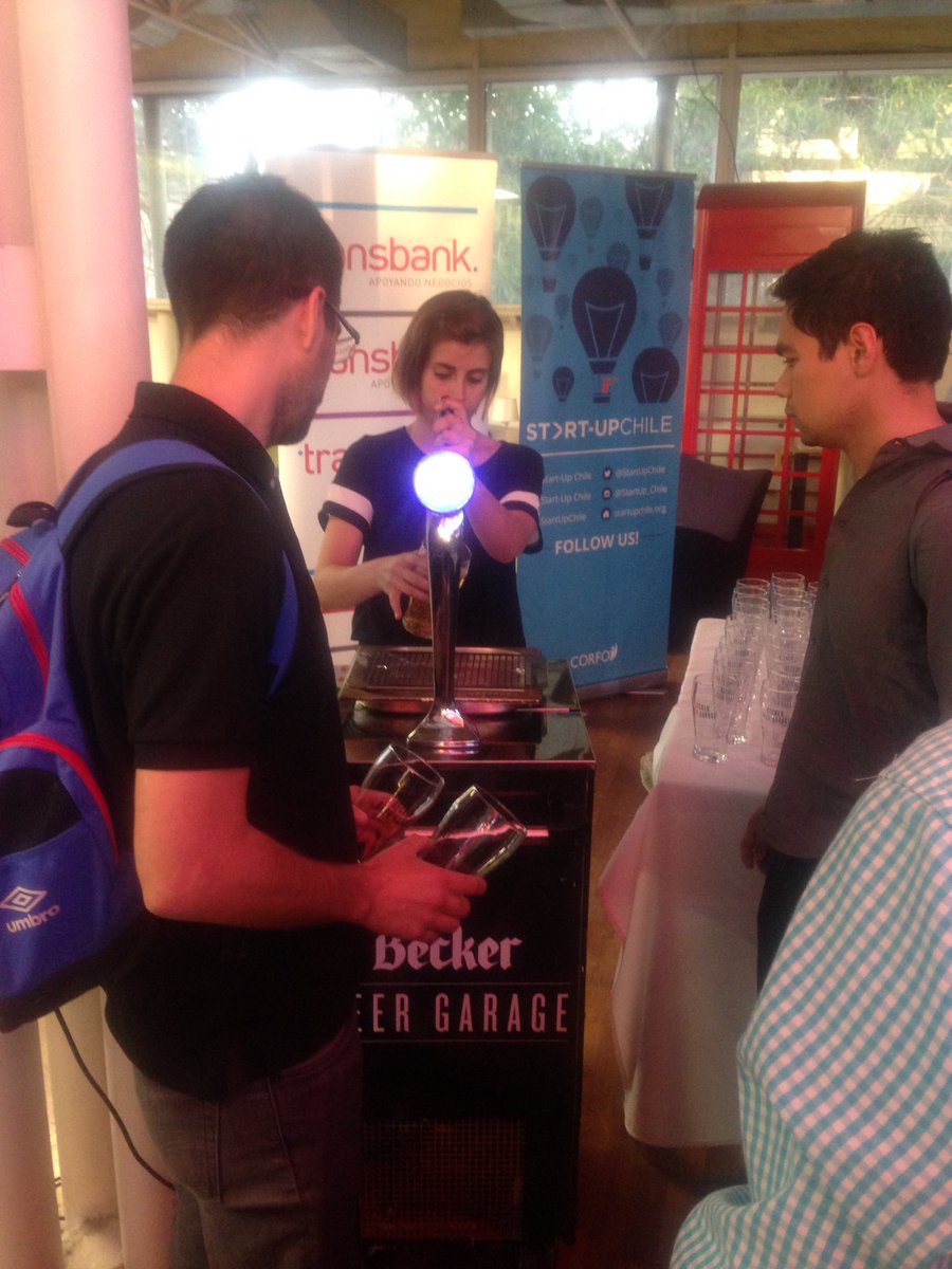 startupchile's tweet photo. Ahora pasamos la acalorada tarde del #TEgamecommerce en @startupchile con @cerveza_becker y #beckerbeergarage https://t.co/cynqDqCwA2