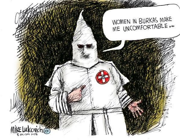 PromiseRW's tweet image. #KKK #Burqa #islamaphobia #BurKKKa #notmypresident #Trump #Pence #Bannon #MuslimRegistration #Racism #Assholes