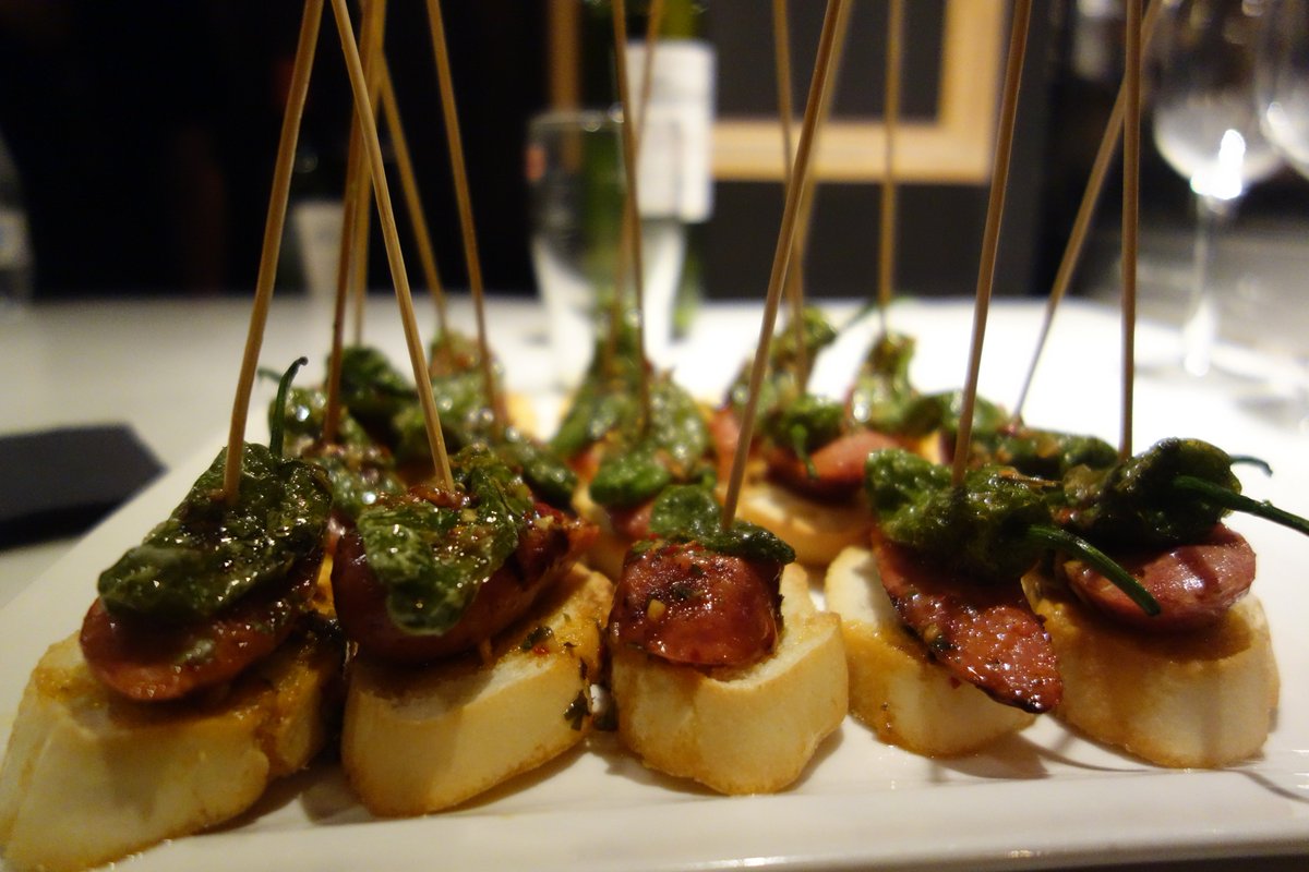 annic_nanotech's tweet photo. The second #ANNIC2016 afterwork at @milogrillrest was a fabulous networking experience! #nanotechnology #conference https://t.co/HR8TDLUynh