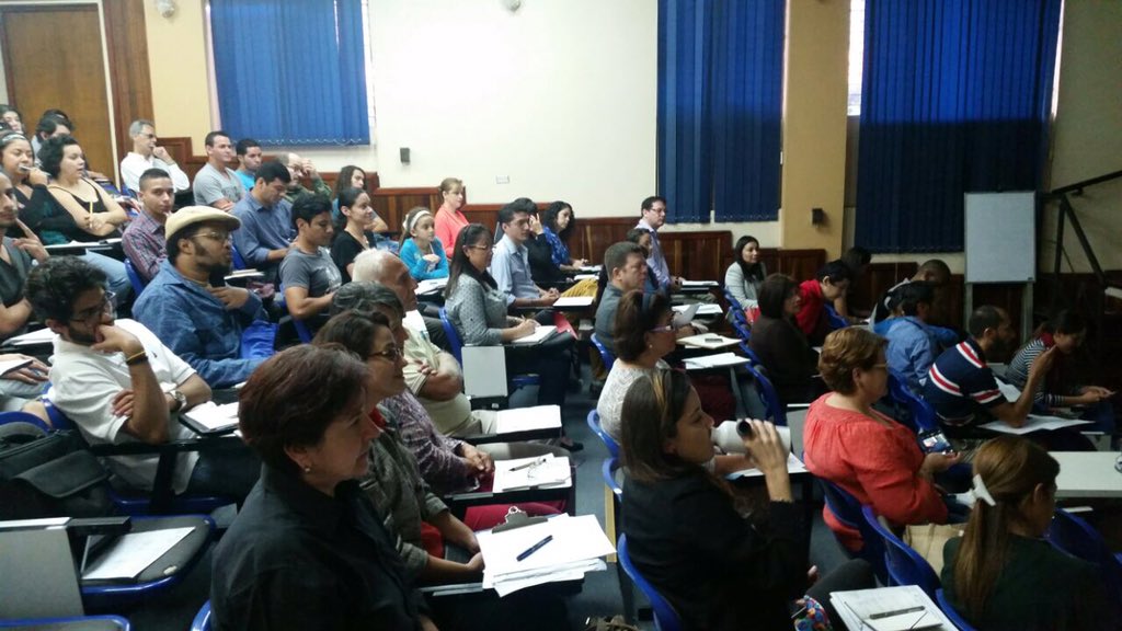 MEIC_crc's tweet photo. Charlas Modelo de Negocios CANVAS y Cómo crear negocios viables con la metodología Lean Startup.
#SICAEmprende #GEW2016 #YoMeLaCreo #gewcr https://t.co/qBqgJoDZqK