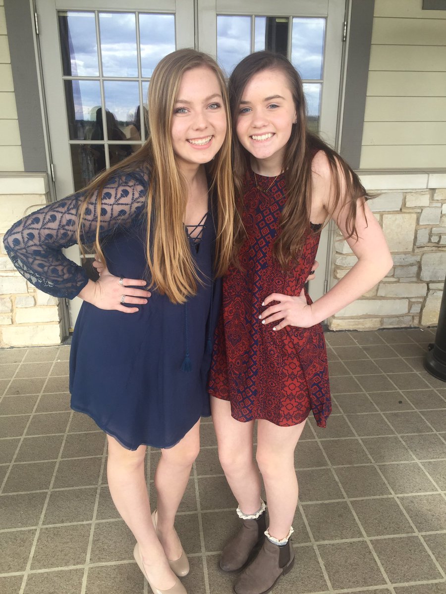 sarahphillips03's tweet photo. happy happy birthday laur!!!!! love you sm😍 https://t.co/SLSZ1cjf0E