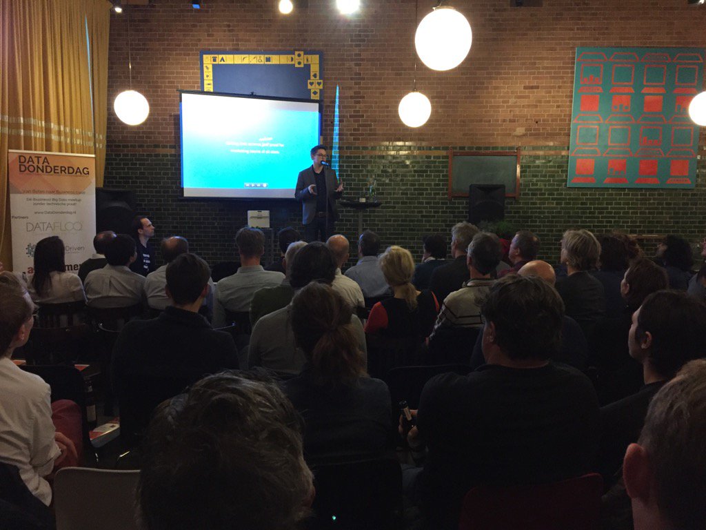 We zijn begonnen! <a href="/Datatrics/">Datatrics | Now Spotler Activate</a> trapt af voor een volle zaal met veel nieuwe gezichten. Welkom allemaal! #datadonderdag