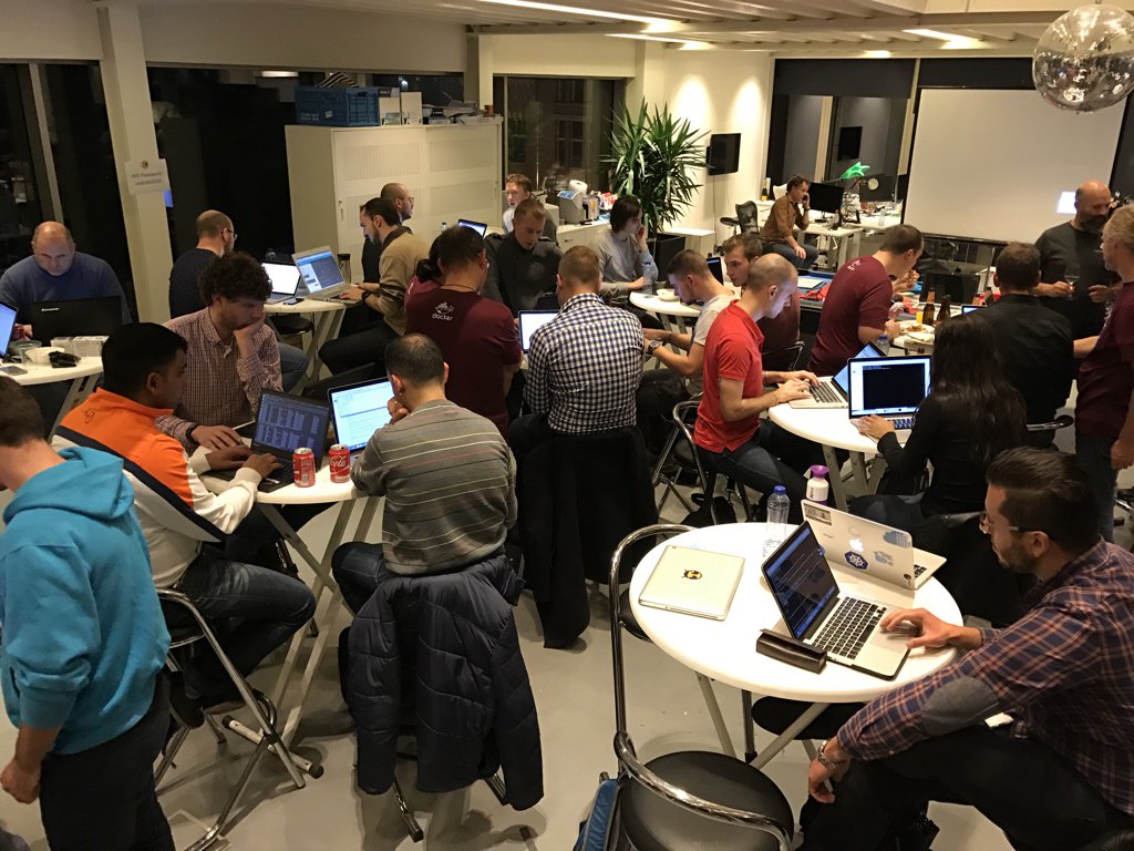 rickpeters's tweet photo. Enjoying being mentor at #dockermentorweek #docker in Amsterdam at @usabilla ππ https://t.co/3B4yZbKFwp