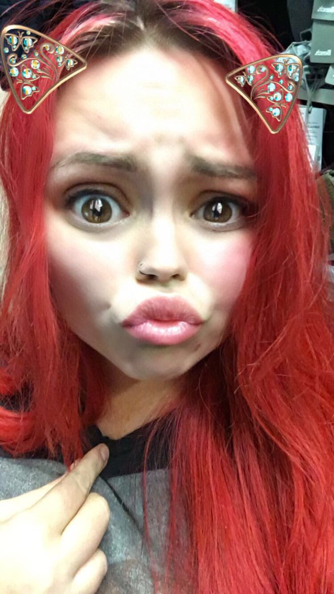 Totallysweet239's tweet photo. Procrastination at its best #snapchat #kitty #boredAFatwork #notdoingmyjob #startedat730am #probablywontleaveheretill6pm #heavenhelpmetoday https://t.co/EqEYildfbM