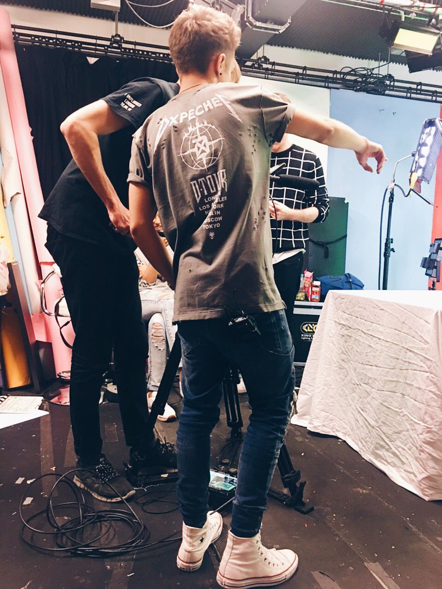 JakeJMitchell's tweet image. Full 2 days of shooting, now time to relax 🚀🚀🚀🚀🚀