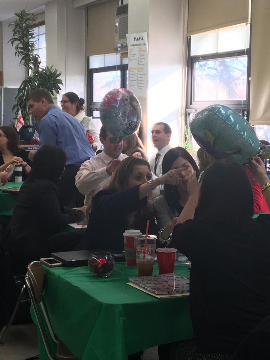D26Team's tweet photo. We're floating ideas about STEM at our #D26PL for APs. Here are some pics of teams coming together to make cost-effective &amp; sturdy falloons! https://t.co/rWdM3x0sFG