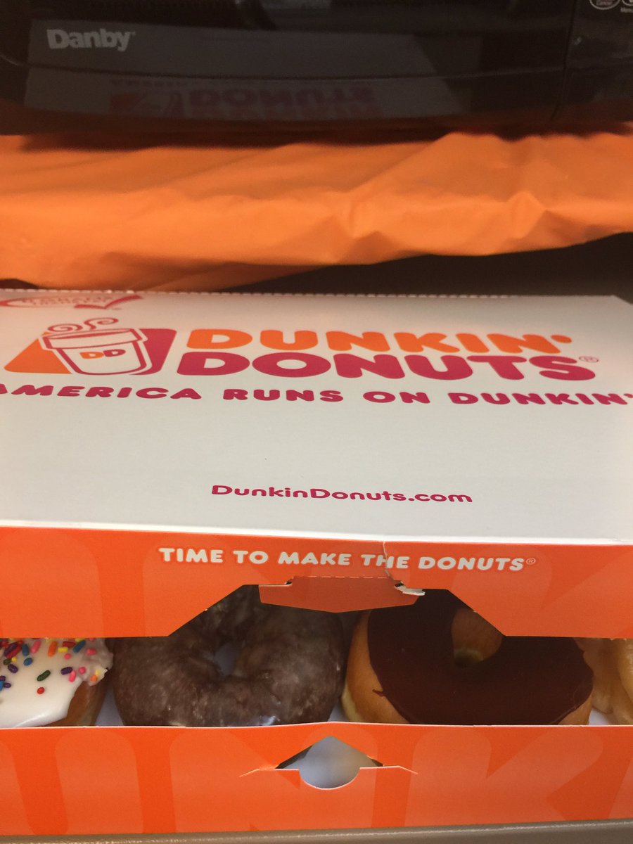 OCRA_Denver's tweet photo. Fresh snow &amp; Fresh #dunkindonuts thank you from our sweet client Dunkin' Donuts #Jellison https://t.co/byoDA3HqaC