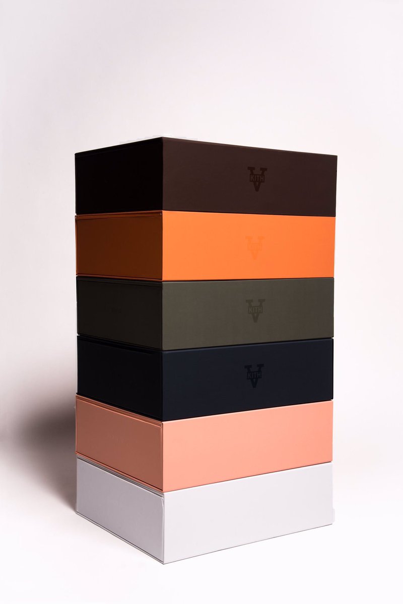 GucciP_MrLeaker's tweet photo. The Homage box was the first of a collectible set. Here are the next six, four of which drop on Legends Day, 11.22.16. #salmontoes #mossads https://t.co/OK3c1Cs4N7