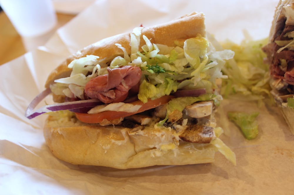 WMSacksSandwich's tweet photo. Wanna go halfsies on our Overture sandwich? You know you want to! #sandwich #gourmet #sandwiches #lunch #yum https://t.co/ApUcJSmbok