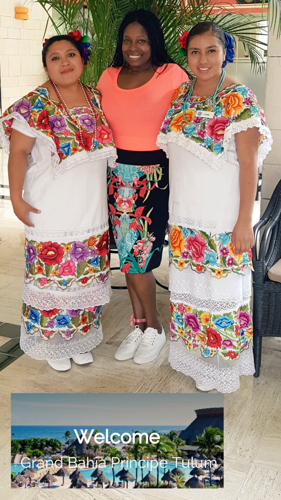 RelevantBook's tweet photo. @BahiaPrincipe we we're greeted by a million smiles. @oahastings @Nouchelle118 #anniversary2016 https://t.co/jZulTPmHf0
