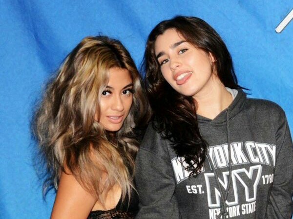 archiveabh's tweet photo. ✨ alren invented meet &amp; great poses ✨ https://t.co/uoUwfpFEuW